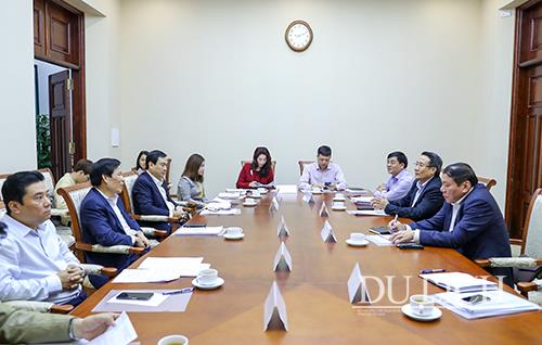Bộ trưởng Bộ VHTTDL Nguyễn Ngọc Thiện làm việc với Bí thư Tỉnh ủy Quảng Trị Nguyễn Văn Hùng và đoàn công tác